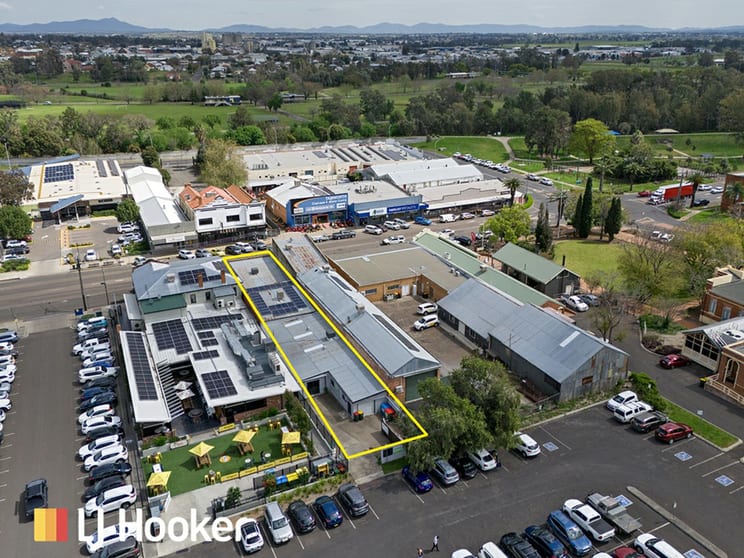 230 Peel Street Tamworth NSW 2340 - Image 3