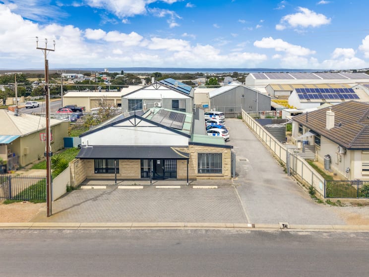 56 St Andrews Terrace Port Lincoln SA 5606 - Image 1