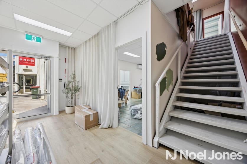9/18-20 Redland Drive Mitcham VIC 3132 - Image 3