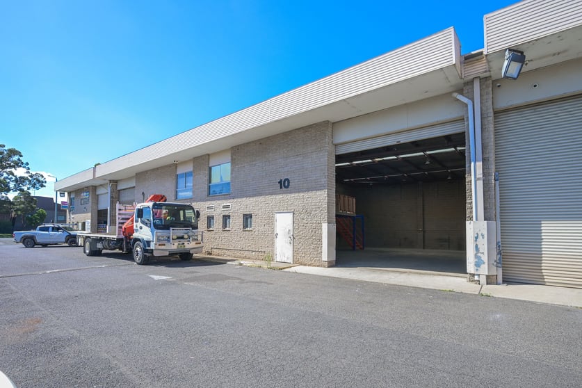 Click to view all images Unit 10/25 - 31 Airds Road Minto NSW 2566 - Image 1