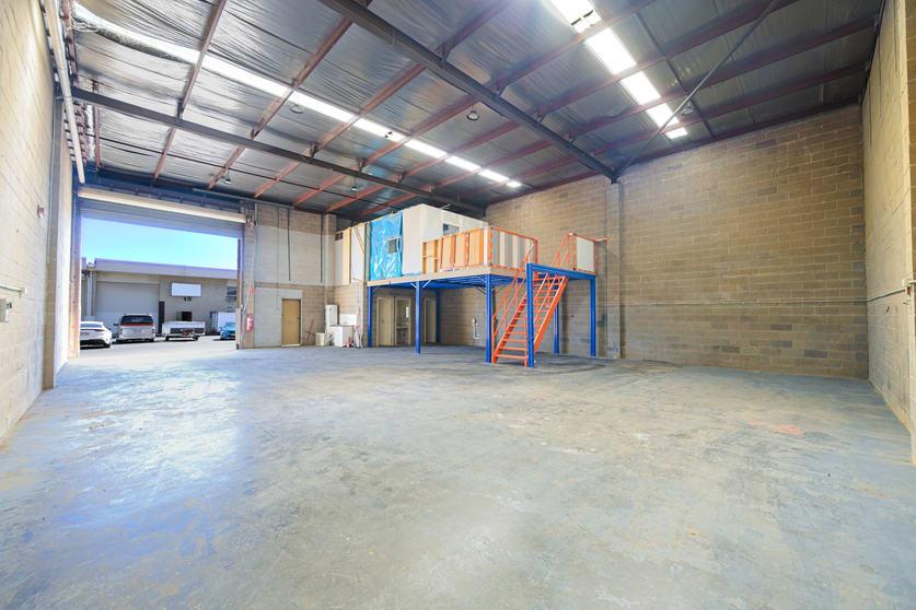 Click to view all images Unit 10/25 - 31 Airds Road Minto NSW 2566 - Image 2