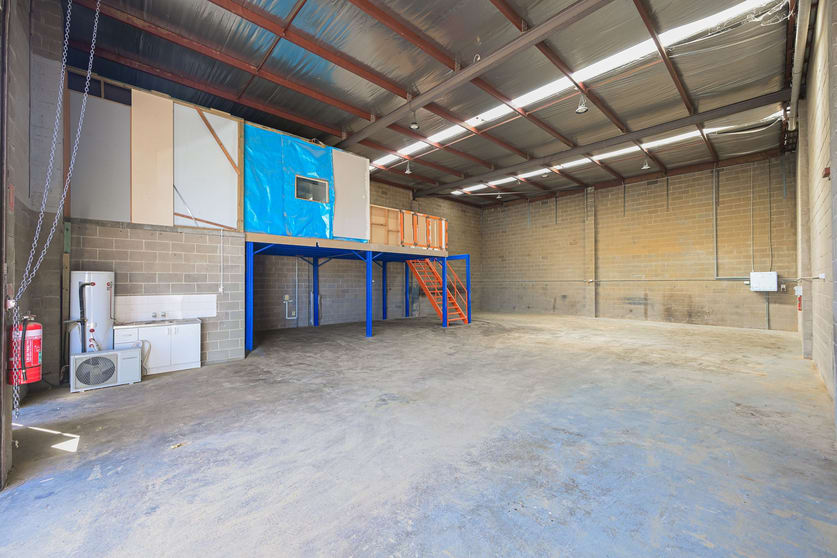 Click to view all images Unit 10/25 - 31 Airds Road Minto NSW 2566 - Image 3