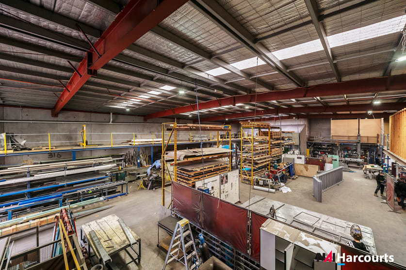 Click to view all images 8-10 Merola Way Campbellfield VIC 3061 - Image 3