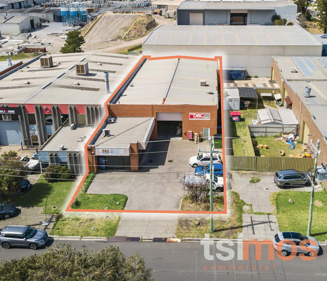 Click to view all images 60 De Havilland Road Mordialloc VIC 3195 - Image 1
