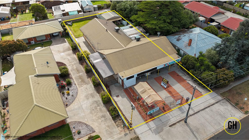 Click to view all images 488 Campbell Street Swan Hill VIC 3585 - Image 1