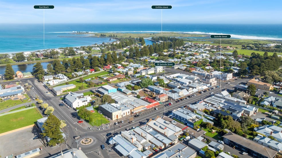 Click to view all images 58 Sackville Street Port Fairy VIC 3284 - Image 2