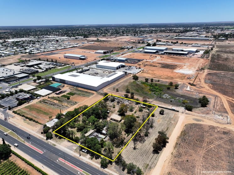 Click to view all images 603-613 Fifteenth Street Mildura VIC 3500 - Image 2