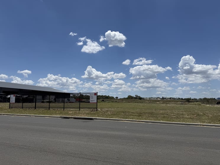 11 Industrial Close Tamworth NSW 2340 - Image 2