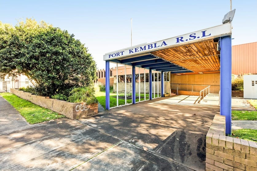 Click to view all images 31-33 Military Road Port Kembla NSW 2505 - Image 3