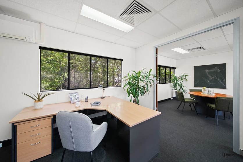 Click to view all images 13 & 14/7 Traders Way Currumbin Waters QLD 4223 - Image 2