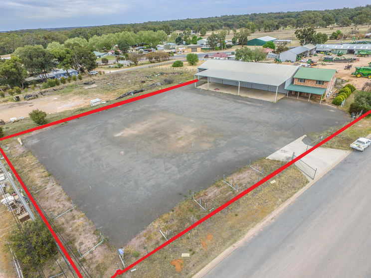 22-28 Red Gum Street Narrandera NSW 2700 - Image 2