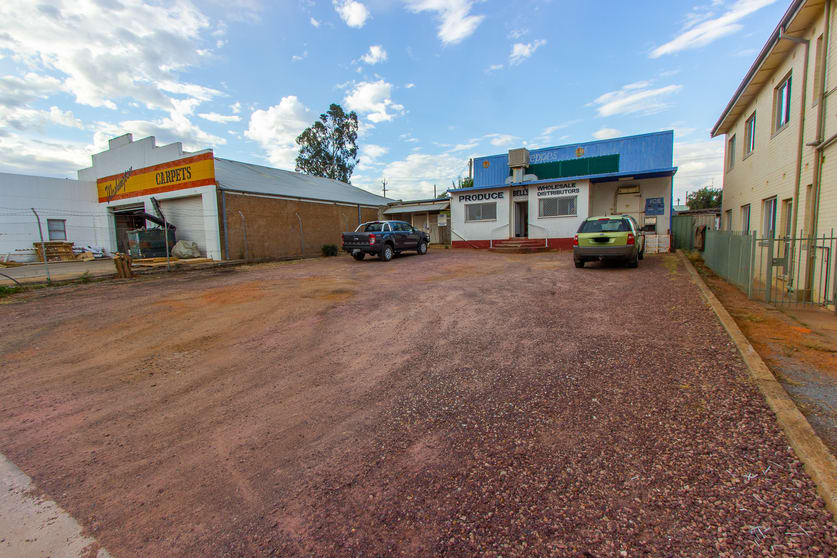 43 Kurrajong Avenue Leeton NSW 2705 - Image 2