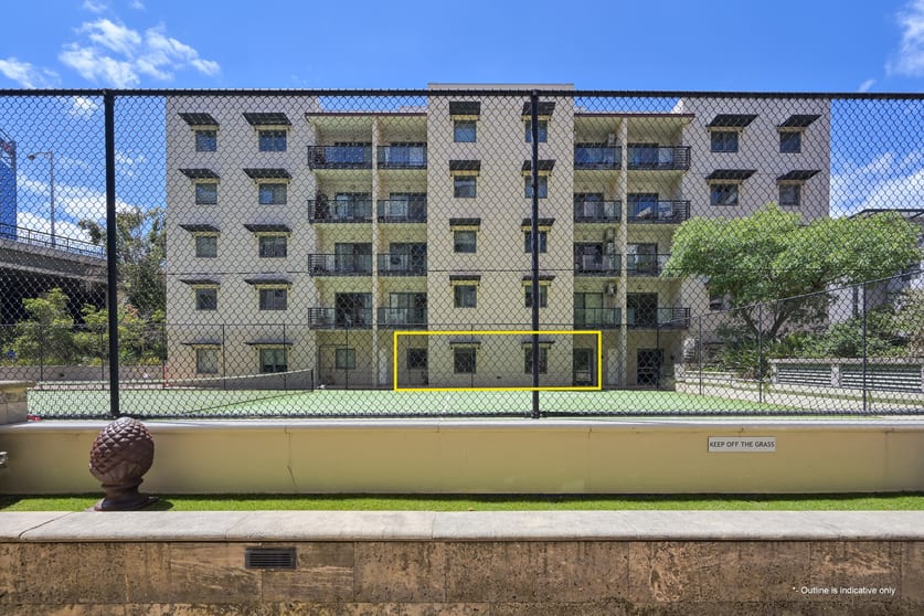 Click to view all images 4/110 Mounts Bay Road Perth WA 6000 - Image 4