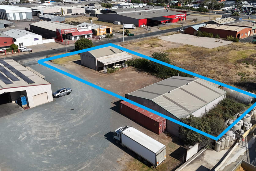 Click to view all images 19 Watson Street Shepparton VIC 3630 - Image 3