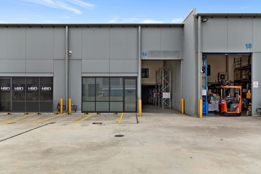 Click to view all images Unit 14 13-19 Baker Street Banksmeadow NSW 2019 - Image 1