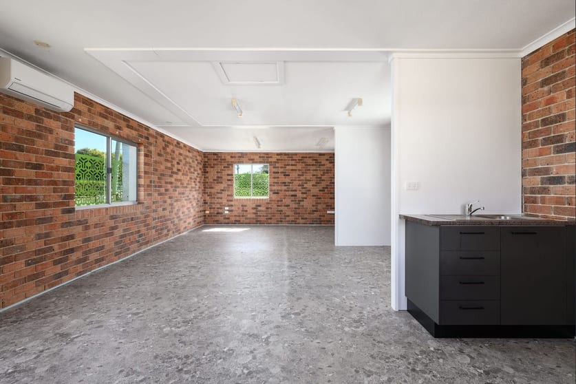 Click to view all images 54 Crescent Road Gympie QLD 4570 - Image 2