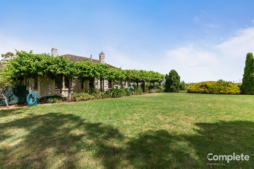 15535 RIDDOCH HIGHWAY Penola SA 5277 - Image 2