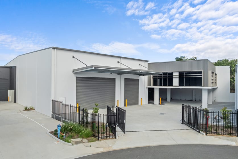 Click to view all images 570 Rode Road Chermside QLD 4032 - Image 1