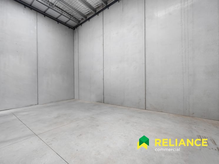6/18 Katherine Street Ravenhall VIC 3023 - Image 3