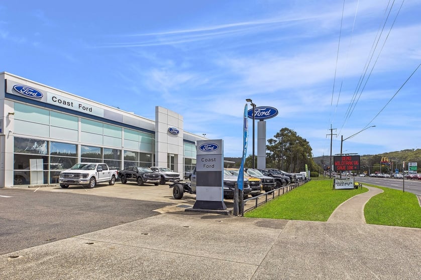Click to view all images 14 Central Coast Highway West Gosford NSW 2250 - Image 1