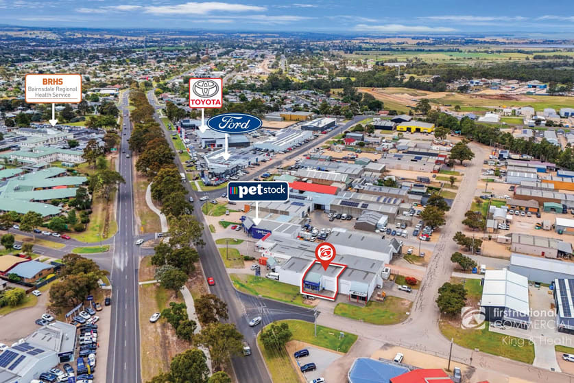 Click to view all images 2/467C Main Street Bairnsdale VIC 3875 - Image 3