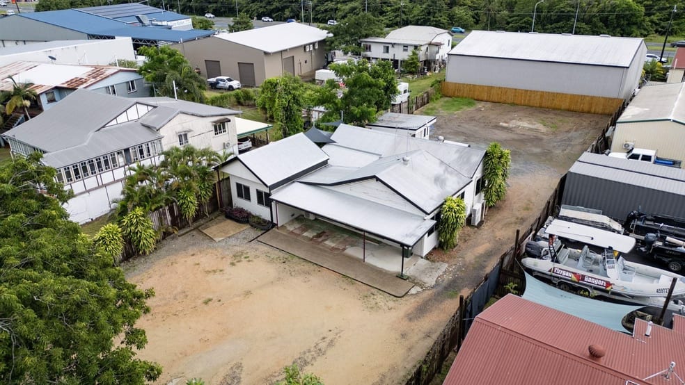 24 Magazine Street Stratford QLD 4870 - Image 4