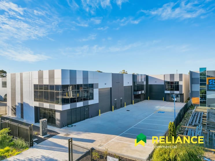 Click to view all images 7 Glenville Drive Melton VIC 3337 - Image 1