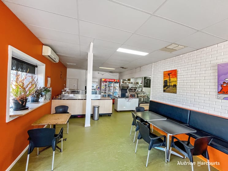 Click to view all images 169-171 High Street Hillston NSW 2675 - Image 3