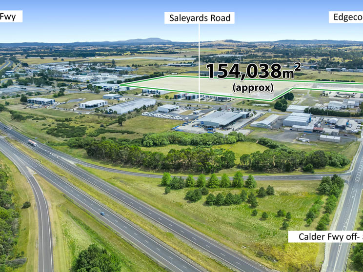 Click to view all images 22 Saleyards Road Kyneton VIC 3444 - Image 1