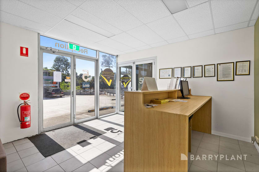 Click to view all images 5/40 Lakeside Drive Broadmeadows VIC 3047 - Image 2