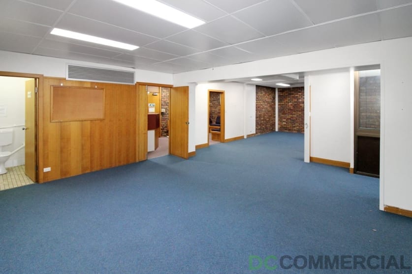 10/4 Mylne Street Toowoomba City QLD 4350 - Image 2