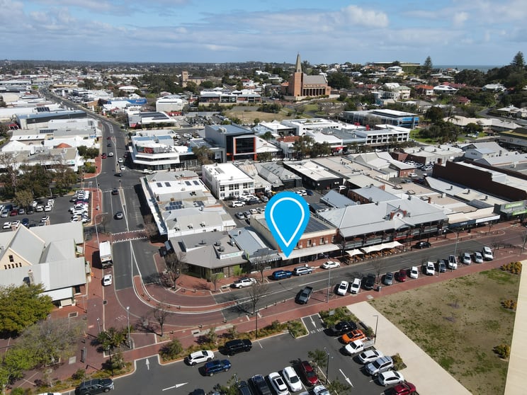 Click to view all images 43C Stephen Street Bunbury WA 6230 - Image 2