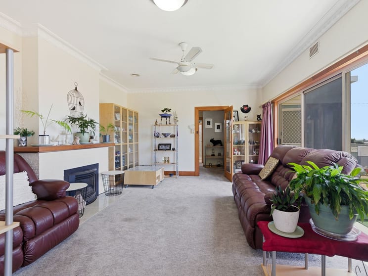 Click to view all images 204 Torquay Road East Devonport TAS 7310 - Image 3