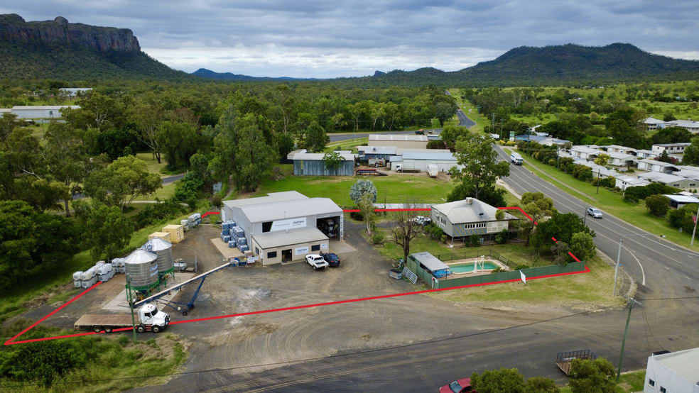 Click to view all images Unit/21 Eclipse Street Springsure QLD 4722 - Image 1