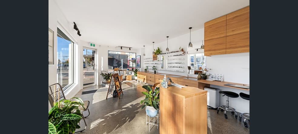 Click to view all images 68 Hudsons Road Spotswood VIC 3015 - Image 3