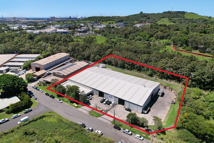 Click to view all images 23 Prince of Wales Avenue Unanderra NSW 2526 - Image 2