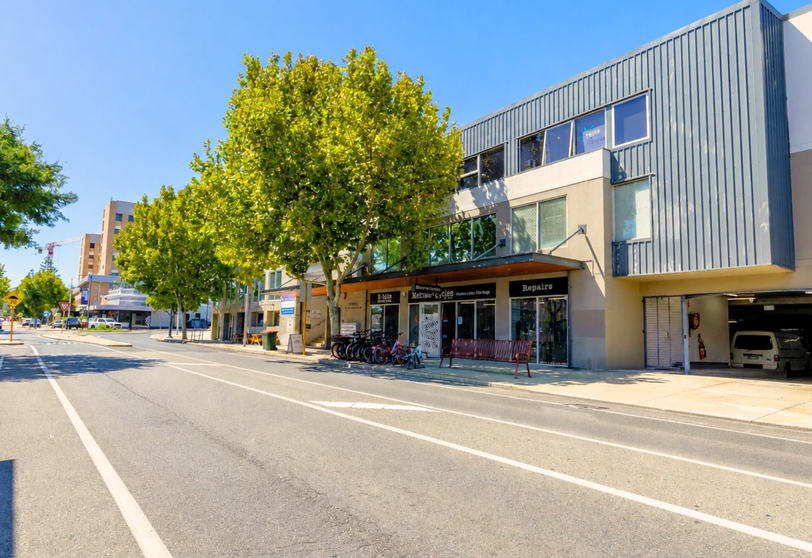 Click to view all images 6/142 South Terrace Fremantle WA 6160 - Image 1