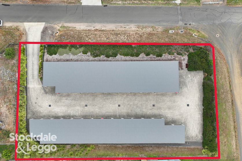 Click to view all images 43 Giles Street Mirboo North VIC 3871 - Image 2