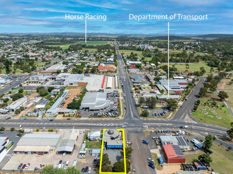 Click to view all images 48 Victoria St Warwick QLD 4370 - Image 3