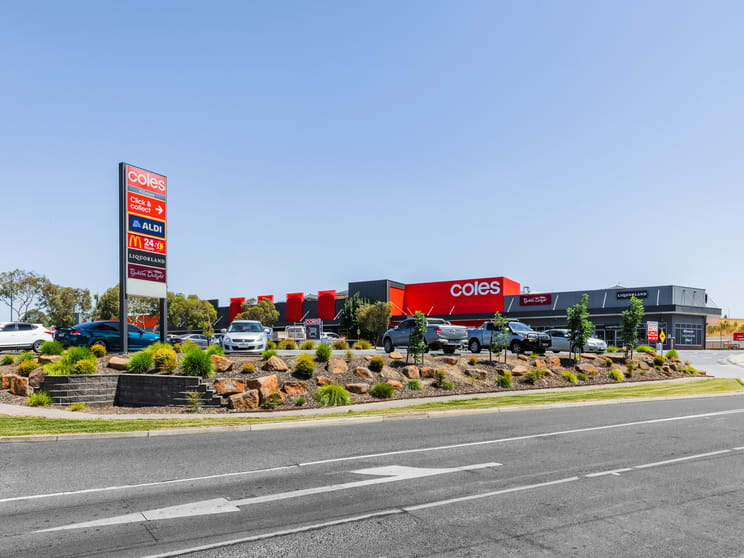Coles & ALDI, Corner Of Clarke & Sydney Street Kilmore VIC 3764 - Image 4