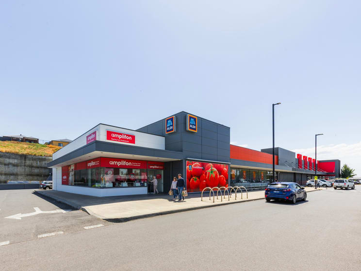Coles & ALDI, Corner Of Clarke & Sydney Street Kilmore VIC 3764 - Image 5