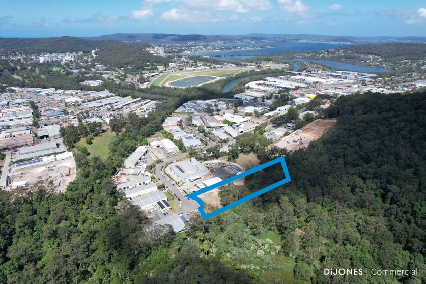 Click to view all images 22 Tathra Street West Gosford NSW 2250 - Image 2