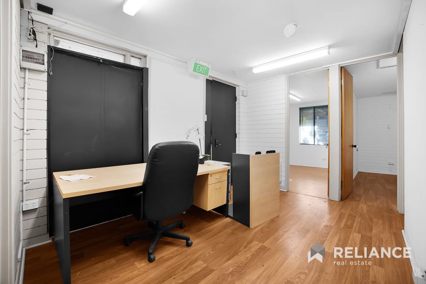 Click to view all images 4/8 Techno Park Drive Williamstown VIC 3016 - Image 3
