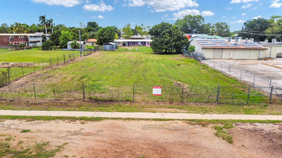 Click to view all images 10 Fourth Street Katherine NT 0850 - Image 1