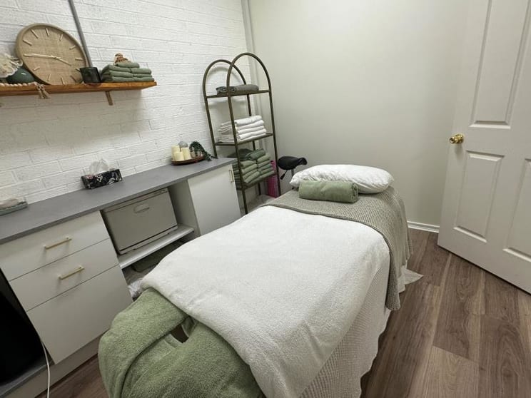 Click to view all images Level 1 Suite 14/420 High Street Maitland NSW 2320 - Image 3