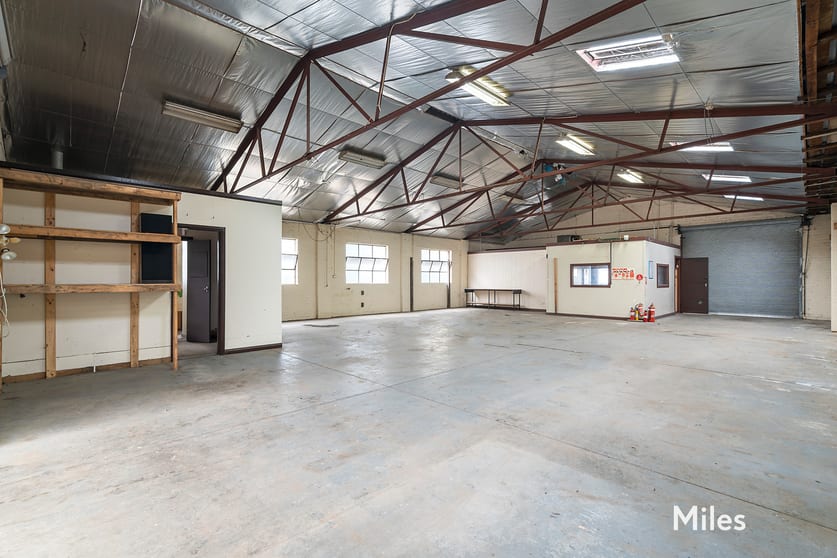 126 McEwan Road Heidelberg West VIC 3081 - Image 2