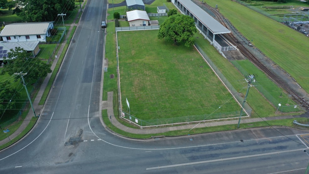 2 Hinschen Street Proserpine QLD 4800 - Image 2