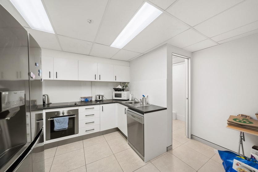 Click to view all images 7C/76 - 82 Robina Town Centre Drive Robina QLD 4226 - Image 3