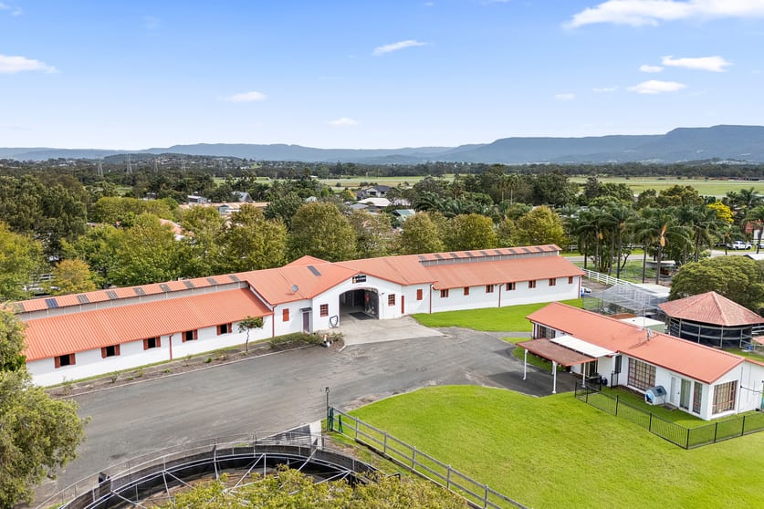 2 Kingston Town Drive Kembla Grange NSW 2526 - Image 1