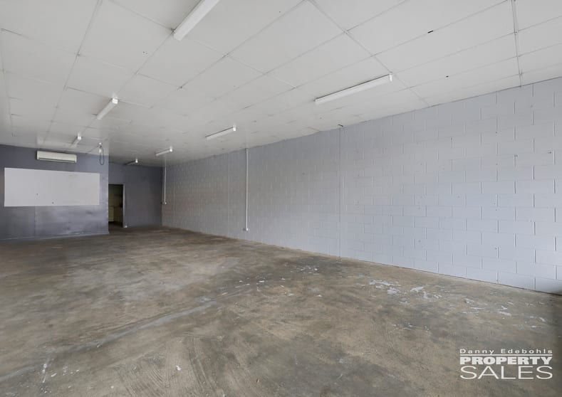 2/42 Moore Street Moe VIC 3825 - Image 3